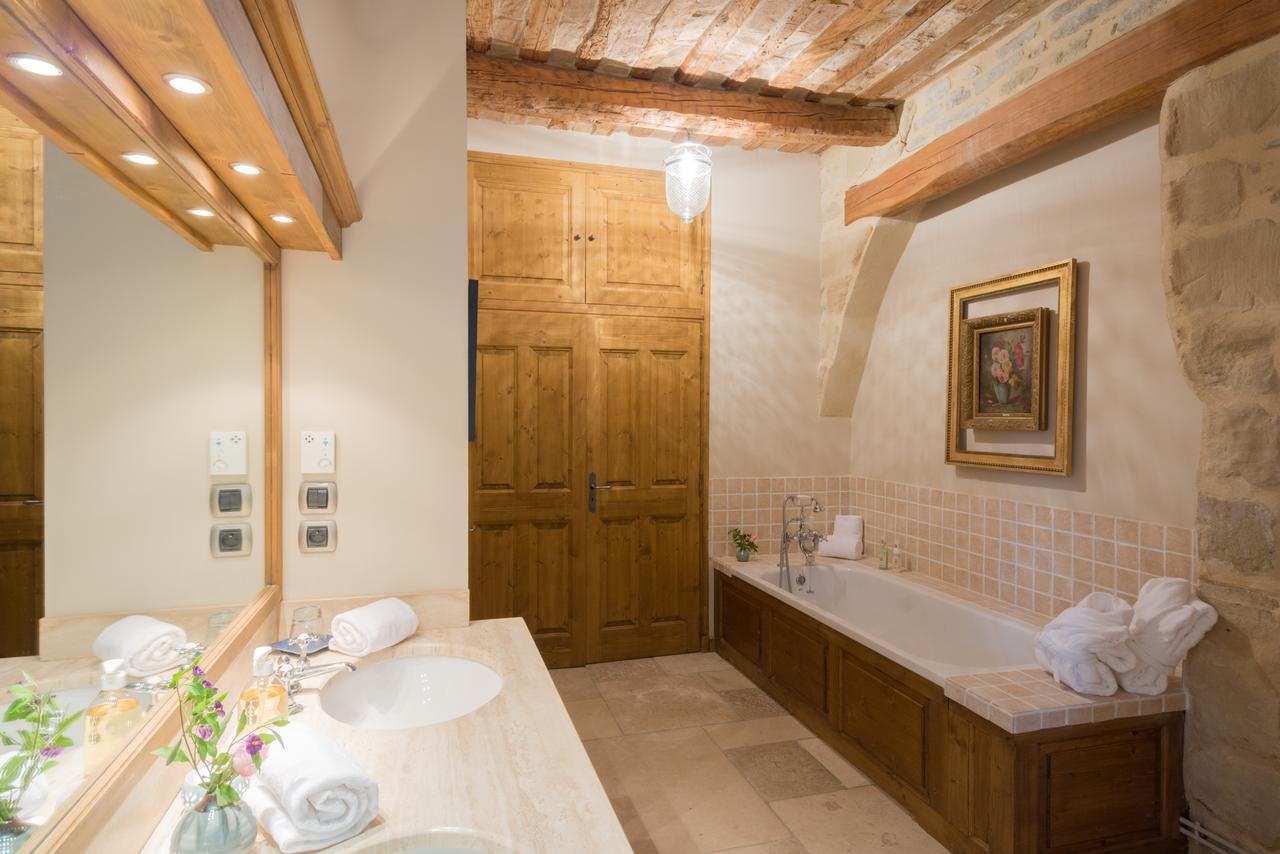 Domaine De Fos Bed & Breakfast Montaren-et-Saint-Mediers Ngoại thất bức ảnh